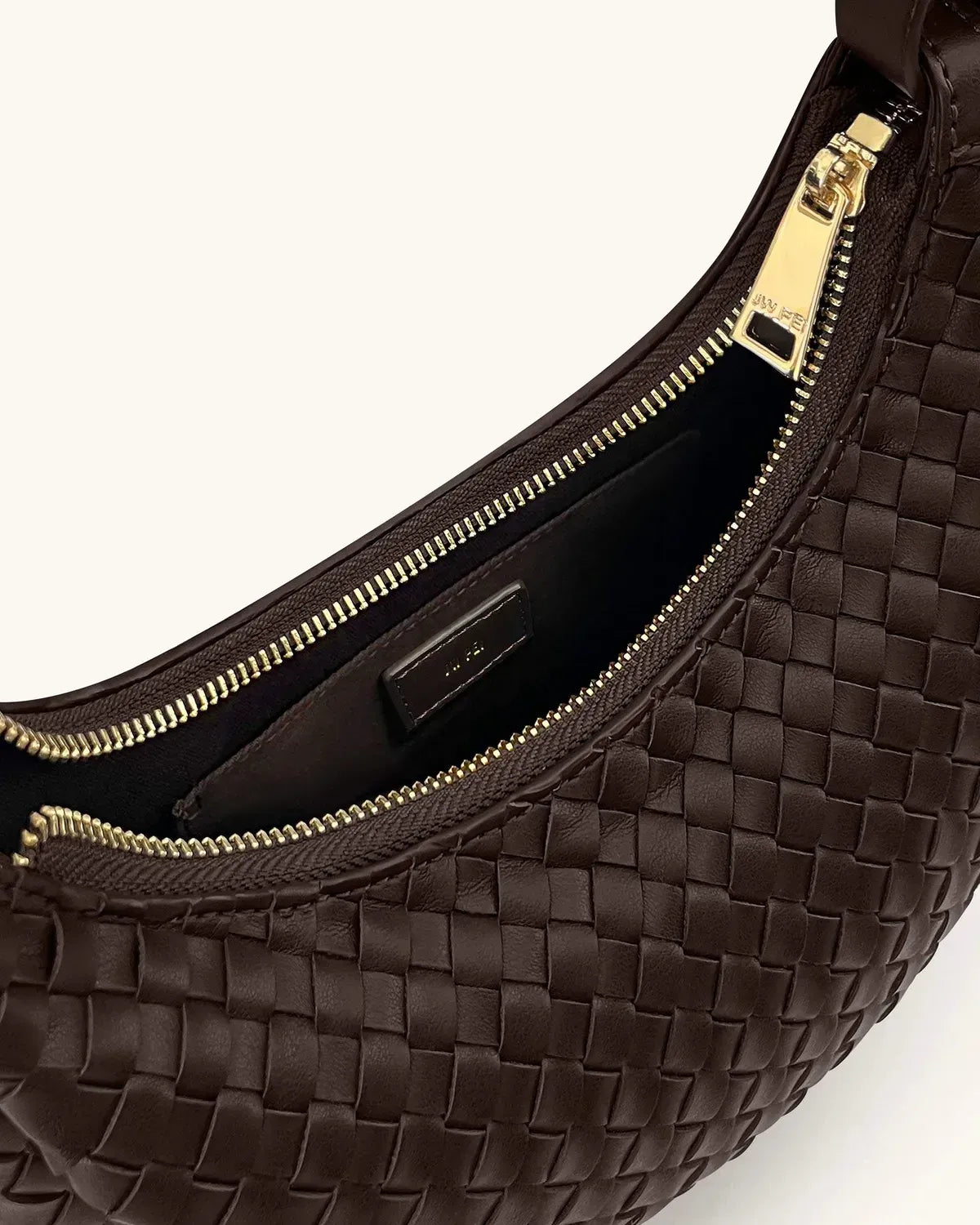 Жіноча сумка кросбоді JW PEI Sharon Woven Crossbody Bag, кавова — фото 6