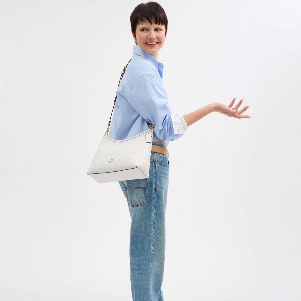 COACH Laurel Shoulder Bag In Signature Canvas White сумка жіноча