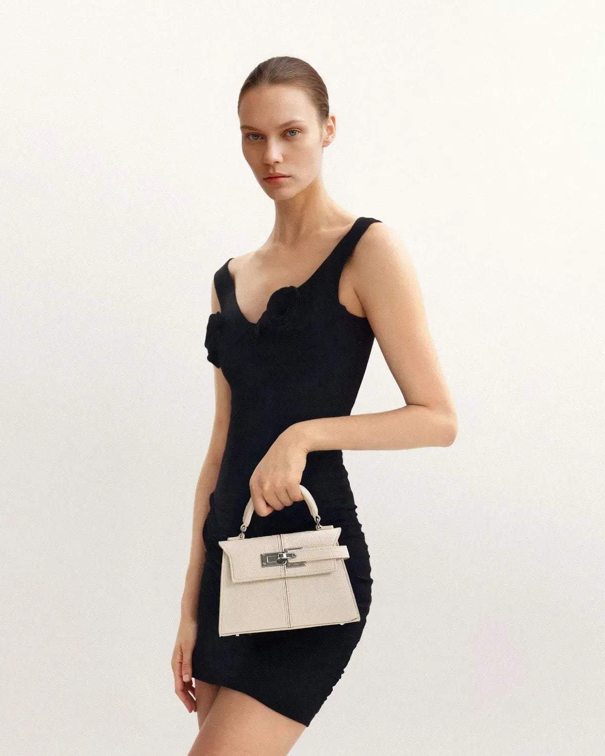 Жіноча сумка з верхньою ручкою JW PEI Elise Top Handle Bag, біла — фото 2