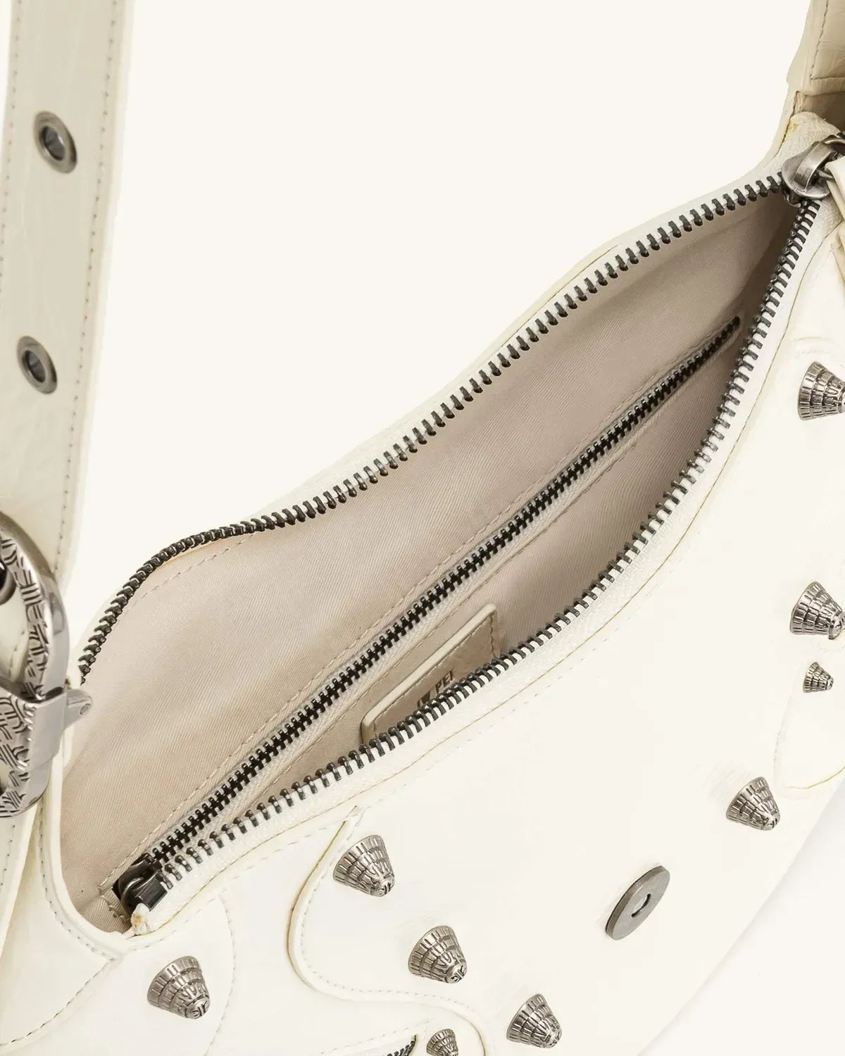 Жіноча сумка на плече JW PEI Tessa Crushed Shoulder Bag, біла — фото 4