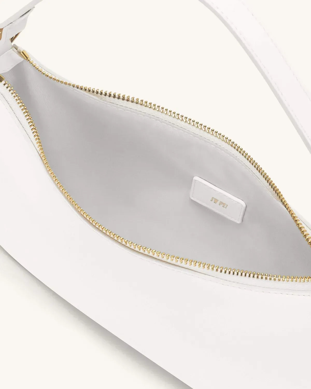 Жіноча сумка на плече JW PEI Lily Shoulder Bag, біла — фото 4